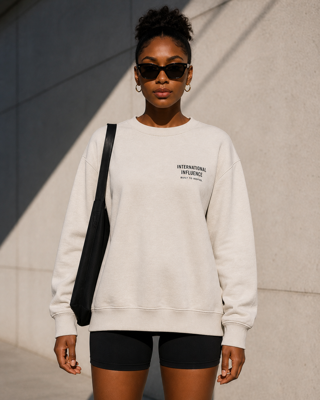 International Influence Essential Crewneck – Sand